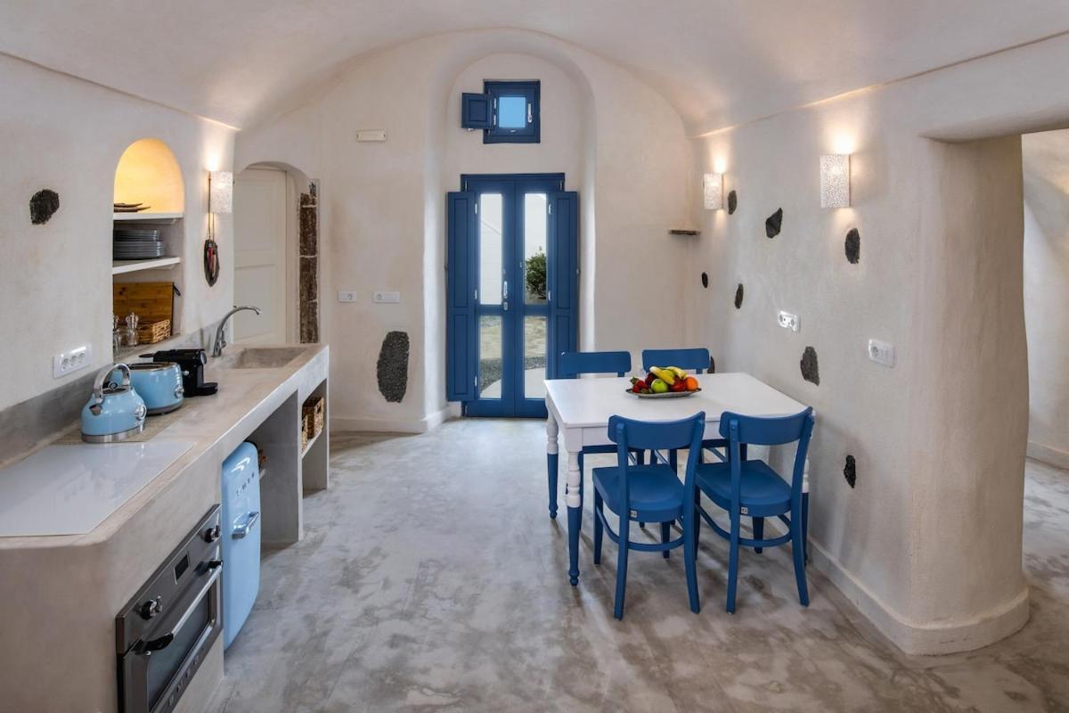 Villa Gilbert'S Cave With Cave Jacuzzi Megalokori Exterior foto